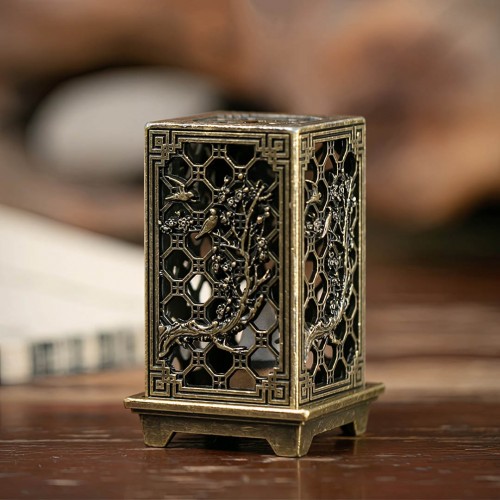 Курильница "Четыре Благородных Растения. Слива №1"