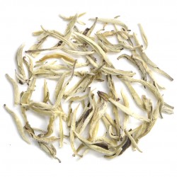 Белый Чай "Бай Хао Инь Чжэнь Гу Шу" (Серебряные иглы с белым ворсом с Древних Деревьев)