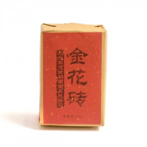 Черный чай "Время Золотых Цветов" (Цзинь Хуа Ши) Черный чай "Время Золотых Цветов" (Цзинь Хуа Ши)