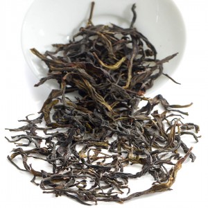 Улун "Фэн Хуан Дань Цун Я Ши Сян" (Аромат Утиного Помета) Улун "Фэн Хуан Дань Цун Я Ши Сян" (Аромат Утиного Помета)