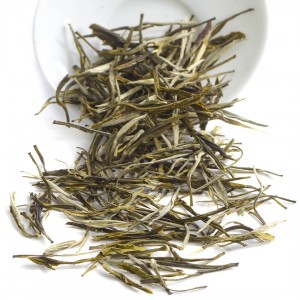 Зеленый чай "Хуан Я Сун Чжень" (Сосновые Иглы Золотые Почки)