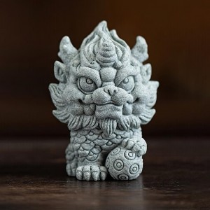 Фигурка для Чайной Церемонии "Цилинь с Парчовым Шаром Счастья"