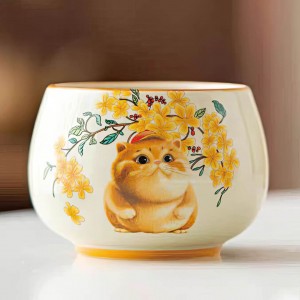 Пиала Жу Яо "Упитанный Кот в Цветах Магнолии №2"